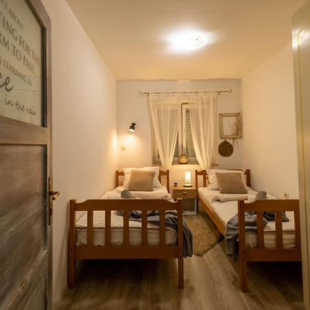 Apartman Tina Metković Exteriör bild