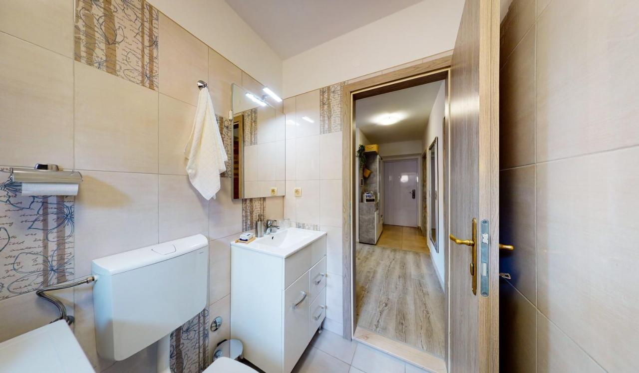 Apartman Tina Metković Exteriör bild