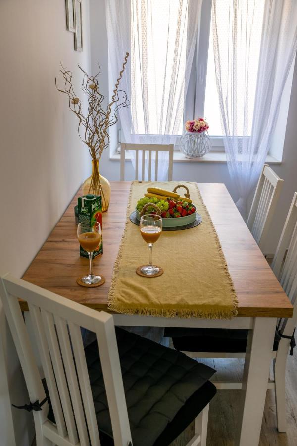 Apartman Tina Metković Exteriör bild